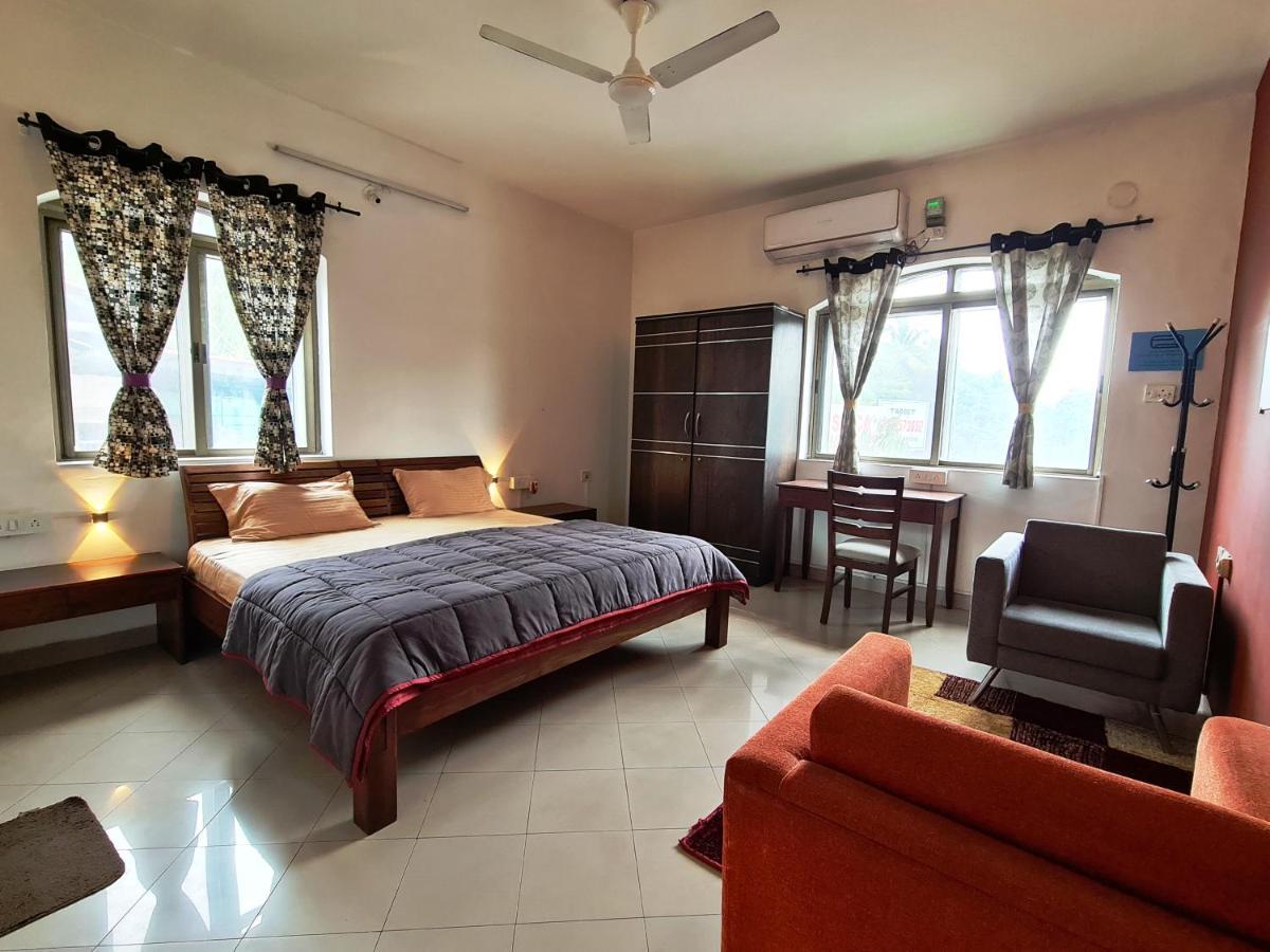 Hostel Lifespace- Twin Bungalow With Pods, Bunks, Private Rooms, Cowork & Cafe Pune Exterior foto
