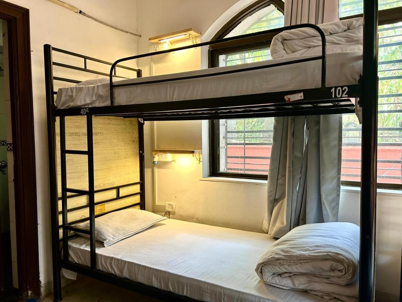 Hostel Lifespace- Twin Bungalow With Pods, Bunks, Private Rooms, Cowork & Cafe Pune Exterior foto